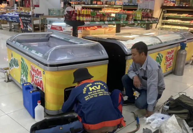 Sửa tủ lạnh tại quận 2 ở nhà hàng và siêu thị