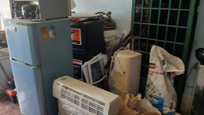 Quy trình thu mua tủ lạnh cũ tại nhà gồm kiểm tra, báo giá và thanh toán nhanh