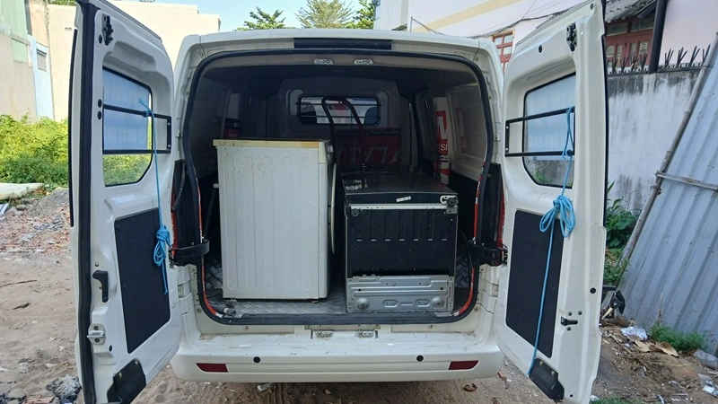 Xe chở máy giặt cũ và tủ lạnh sau khi thu mua tận nơi, hỗ trợ vận chuyển miễn phí