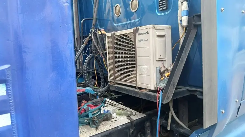 Lắp máy lạnh cho xe container tại TP Vinh
