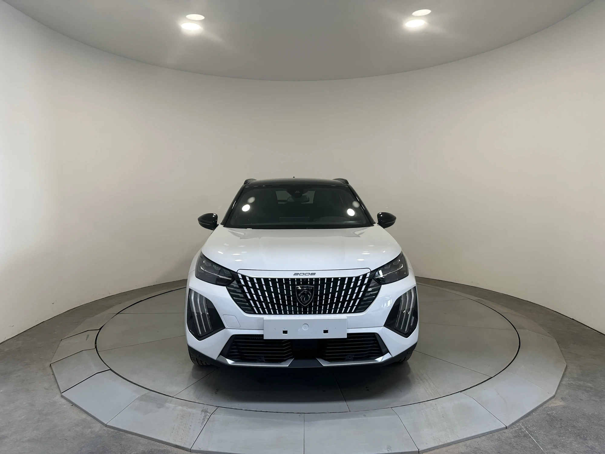 Peugeot 2008 hybrid 145 e-dcs6 5p