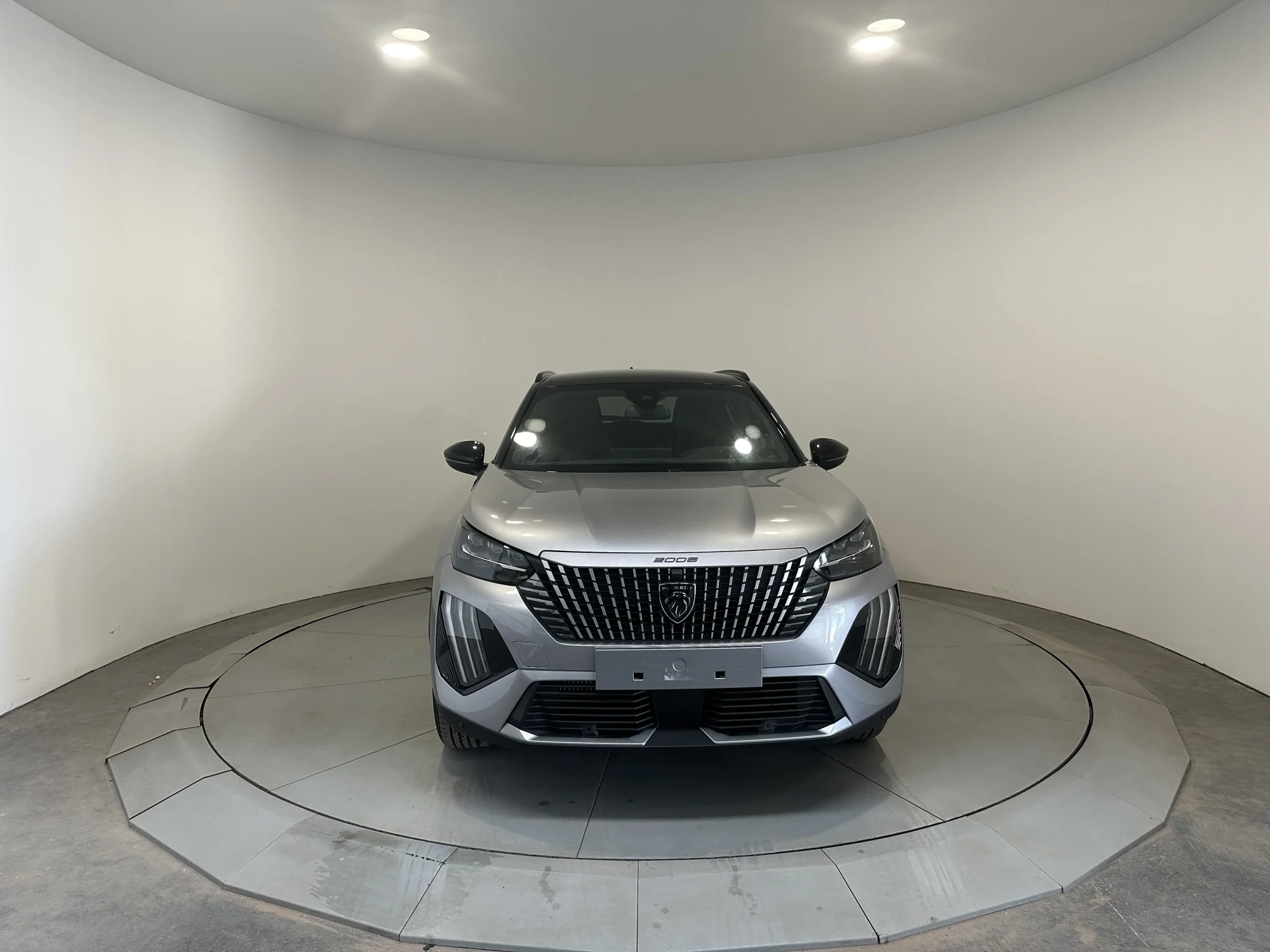 Peugeot 2008 hybrid 145 e-dcs6 5p