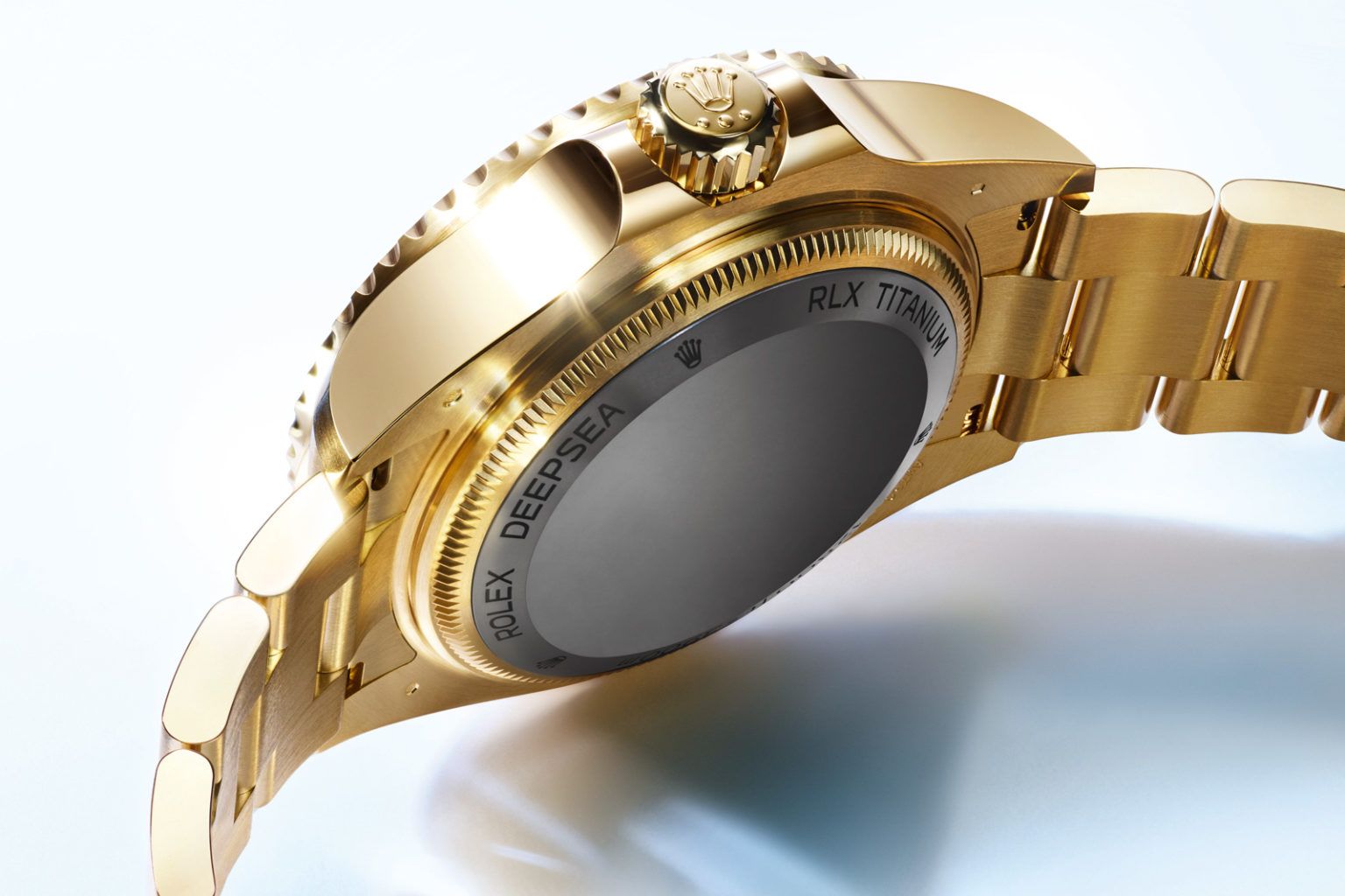 Rolex-Deepsea-136668LB-yellow-gold-titanium-caseback-1536x1024.jpg