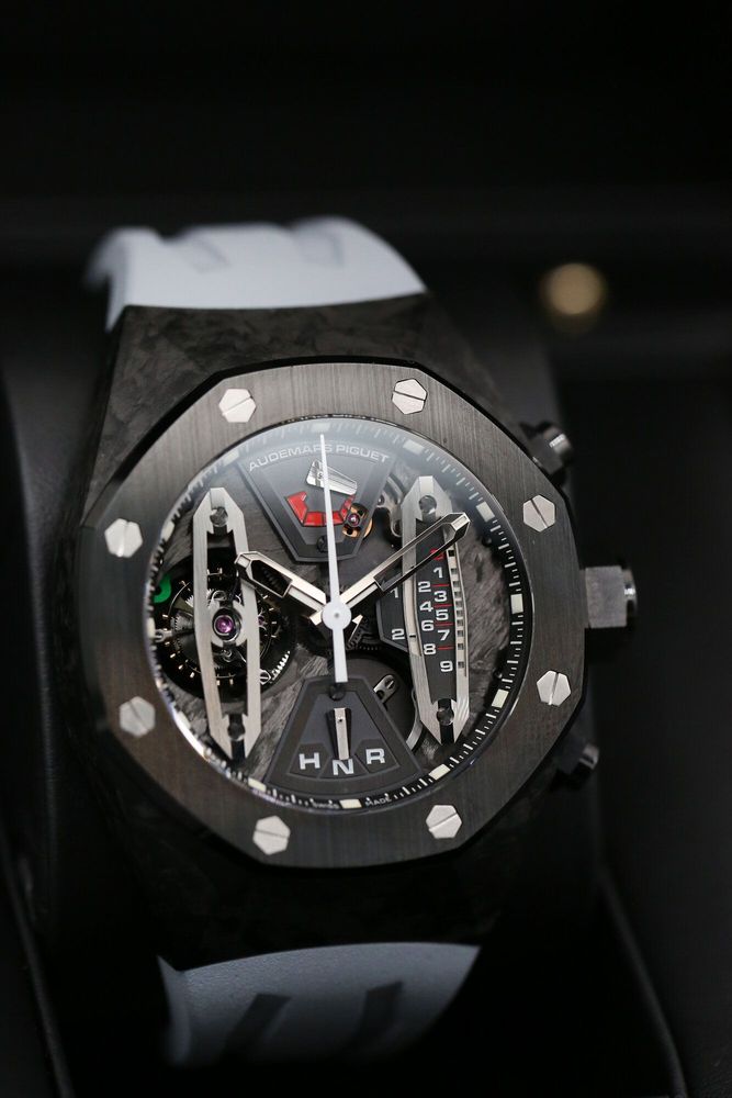 AUDEMARS PIGUET ROYAL OAK CONCEPT TOURBILLON CARBON 26265FO.OO.D002CR.01 (SKELETON 44MM) 2015 preview 5