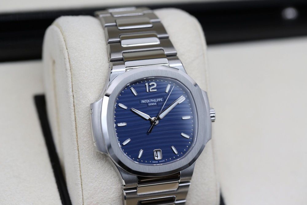 PATEK PHILIPPE NAUTILUS 7118/1A-001(BLUE 35MM) 2016 preview 5