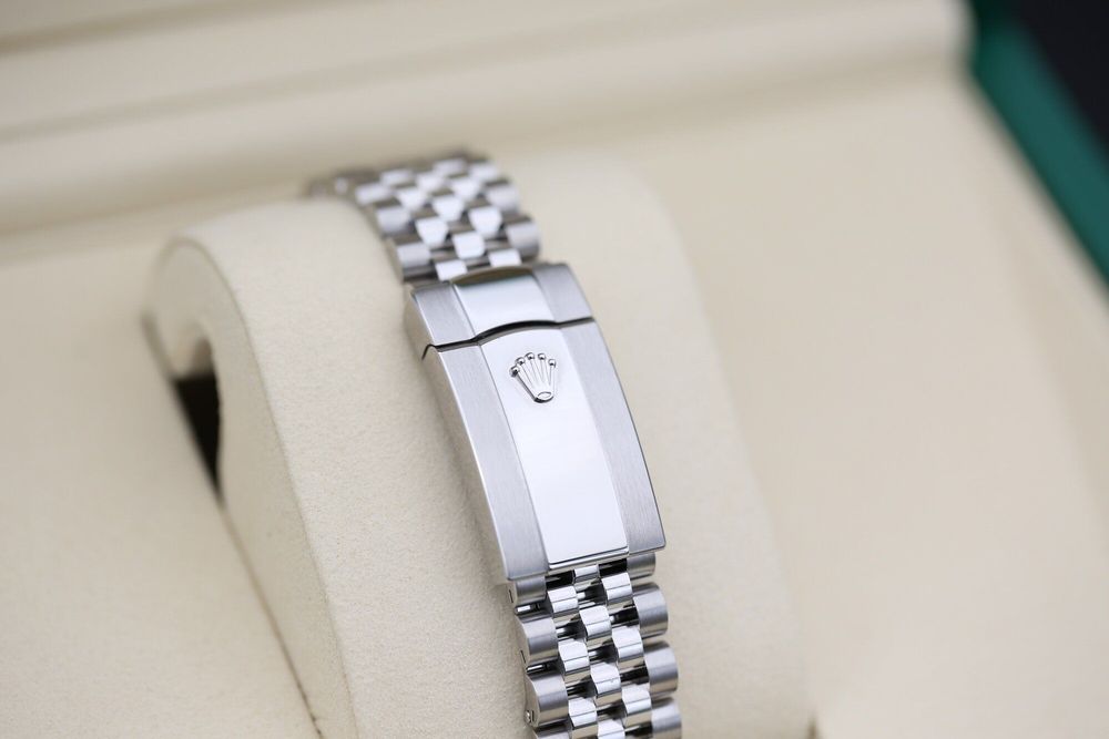 ROLEX DATEJUST 126334 (BLUE 41MM) 2026 preview 6