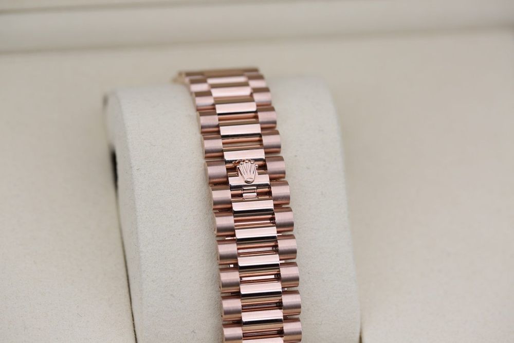 ROLEX DAY-DATE 228235 (OMBRE 40MM) 2026 preview 5