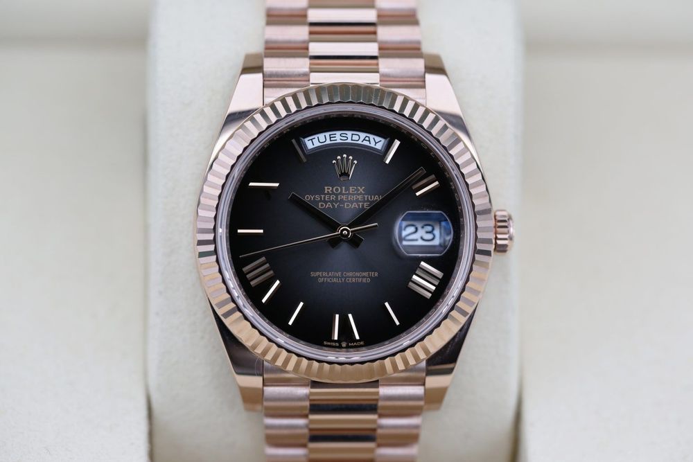 ROLEX DAY-DATE 228235 (OMBRE 40MM) 2026