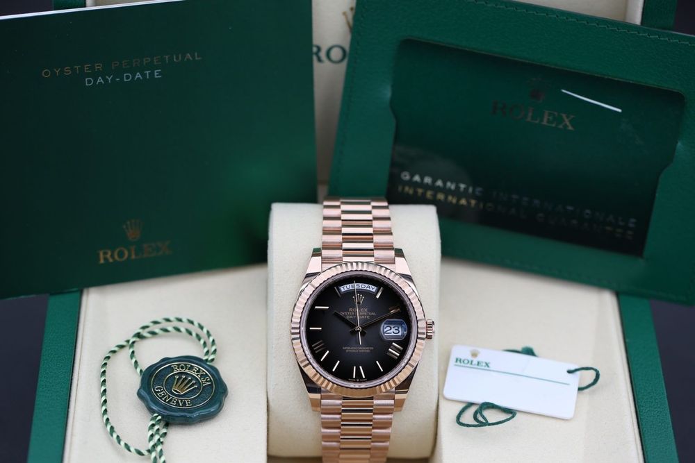 ROLEX DAY-DATE 228235 (OMBRE 40MM) 2026 preview 3