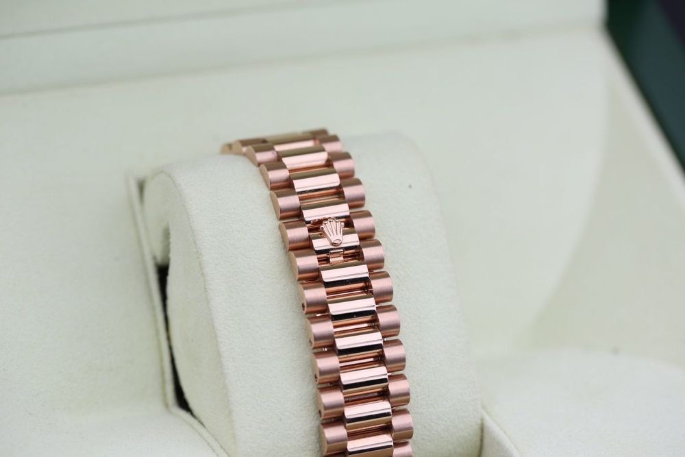 ROLEX DAY-DATE 218235 (CHOCOLATE 41MM) 2011 preview 4