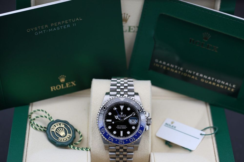 ROLEX GMT MASTER II 126710BLNR (BLACK 40MM) 2022 preview 3