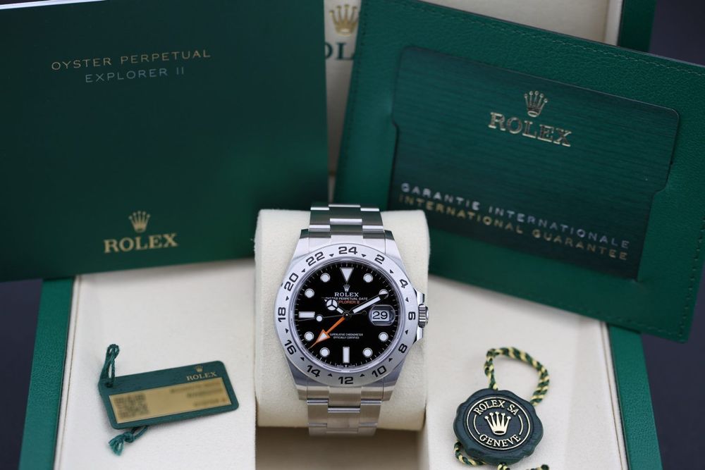 ROLEX EXPLORER II 226570 (BLACK 42MM) 2026 preview 3