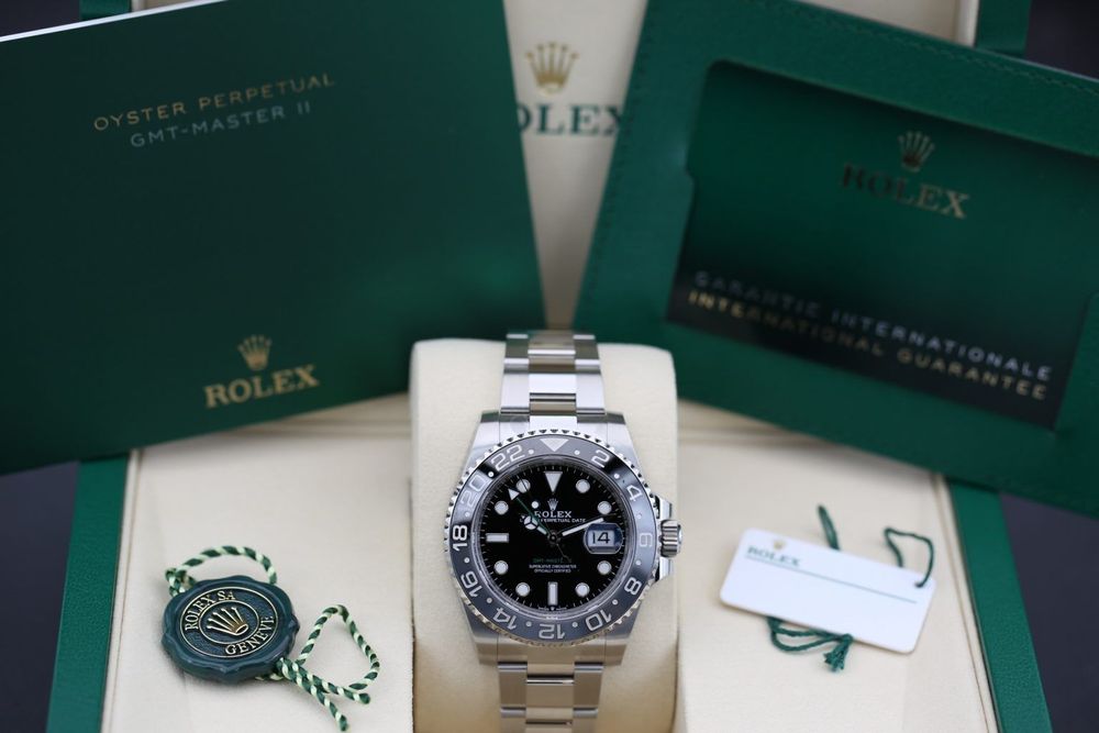 ROLEX GMT MASTER II 126710GRNR (BLACK DUAL 40MM) 2026 preview 3