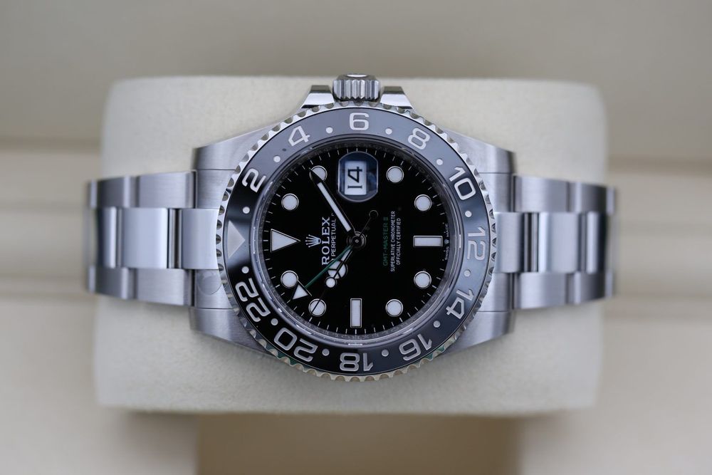 ROLEX GMT MASTER II 126710GRNR (BLACK DUAL 40MM) 2026 preview 2