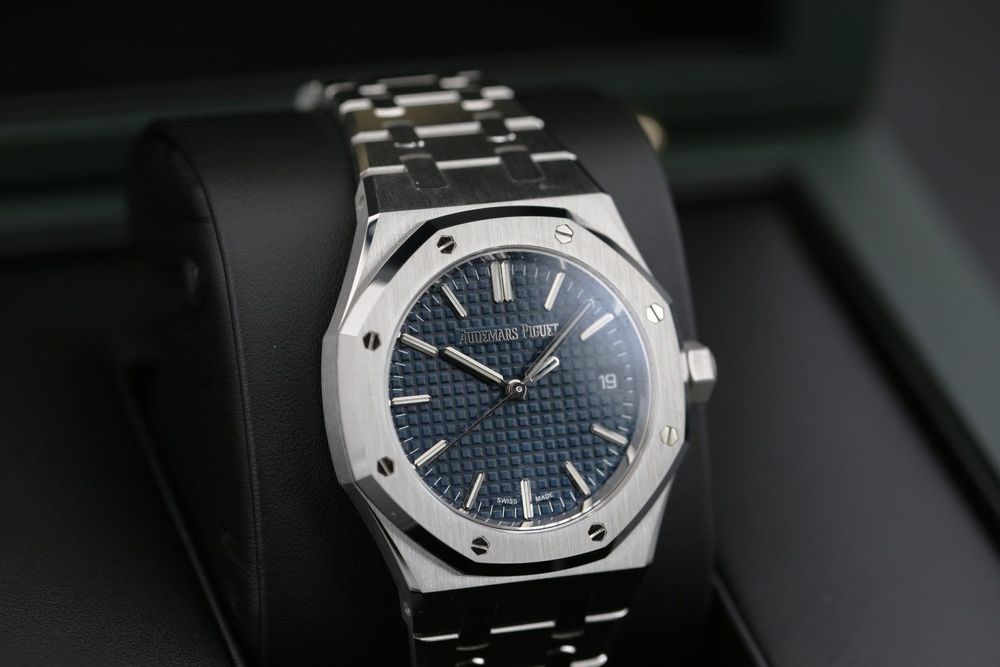 AUDEMARS PIGUET ROYAL OAK 15550ST.OO.1356ST.06 (BLUE 37MM) 2026 preview 3