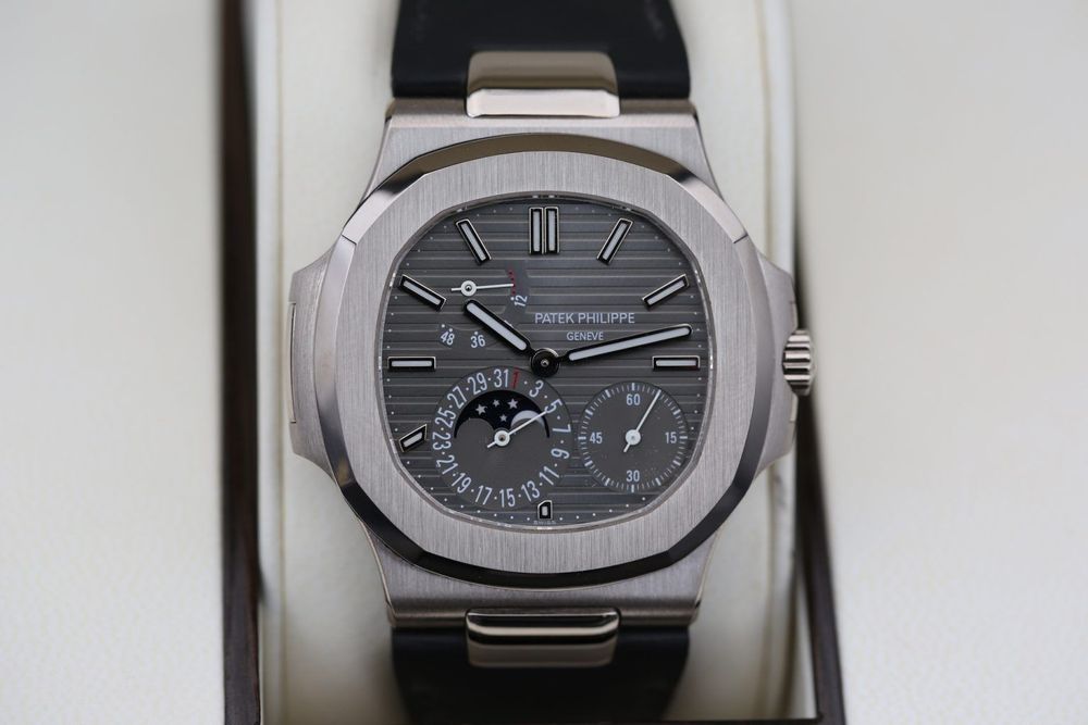 PATEK PHILIPPE NAUTILUS 5712G-001 (GREY 40MM) 2008