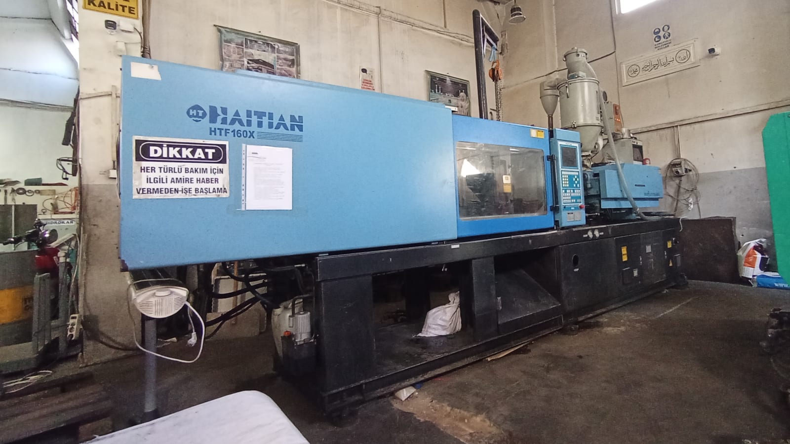 Plastik Enjeksiyon Makinesi