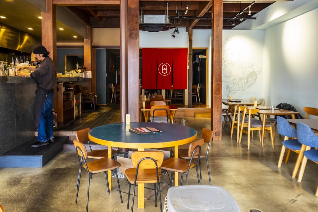 A l'intérieur de HAKKO MONZEN