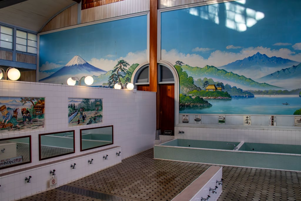 Kodakara-yu, un établissement de bains publics construit en 1929