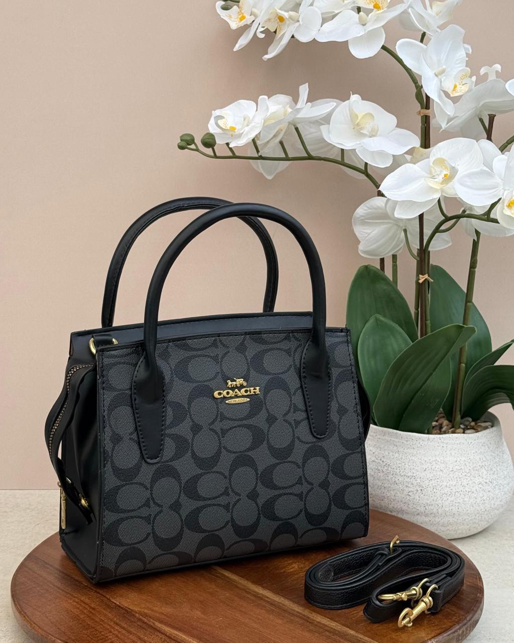 Coach – Bolso Andrea CarryAll Black (Dama)
