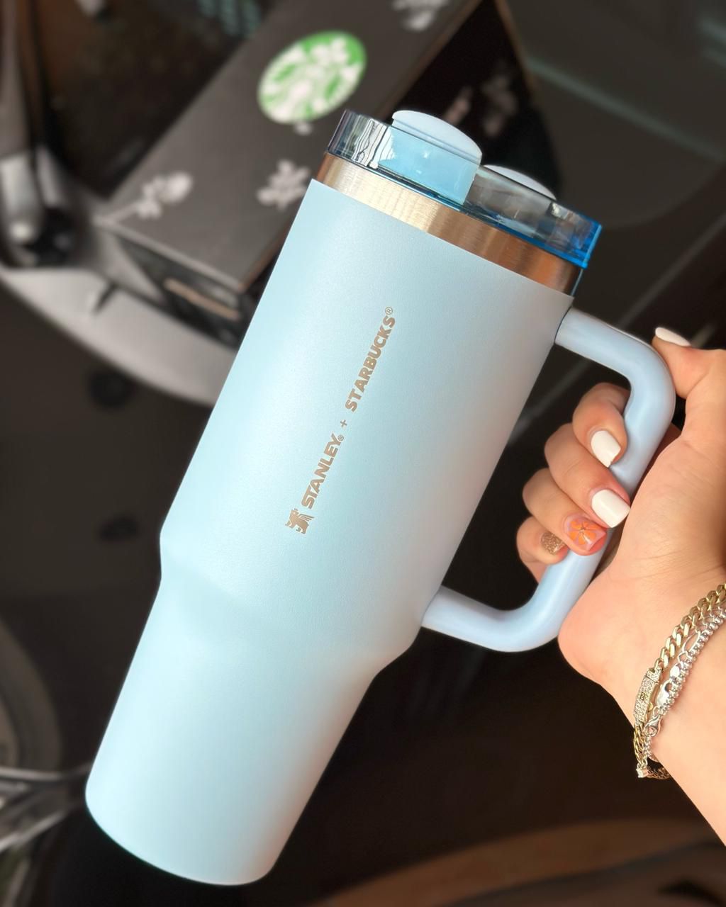 Stanley x Starbucks – Termo Sky Blue Edition (Unisex)