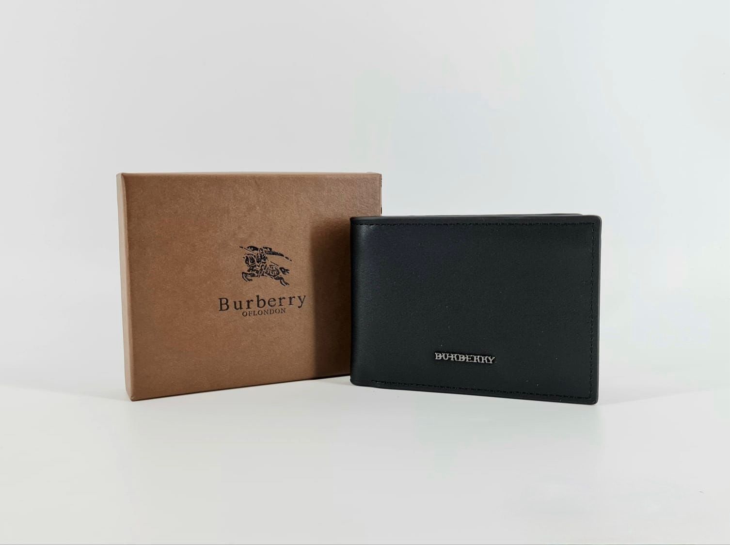 Burberry – Bifold Leather Wallet (Caballero)