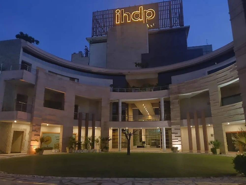 IHDP Business Park Coworking Space in sector 127