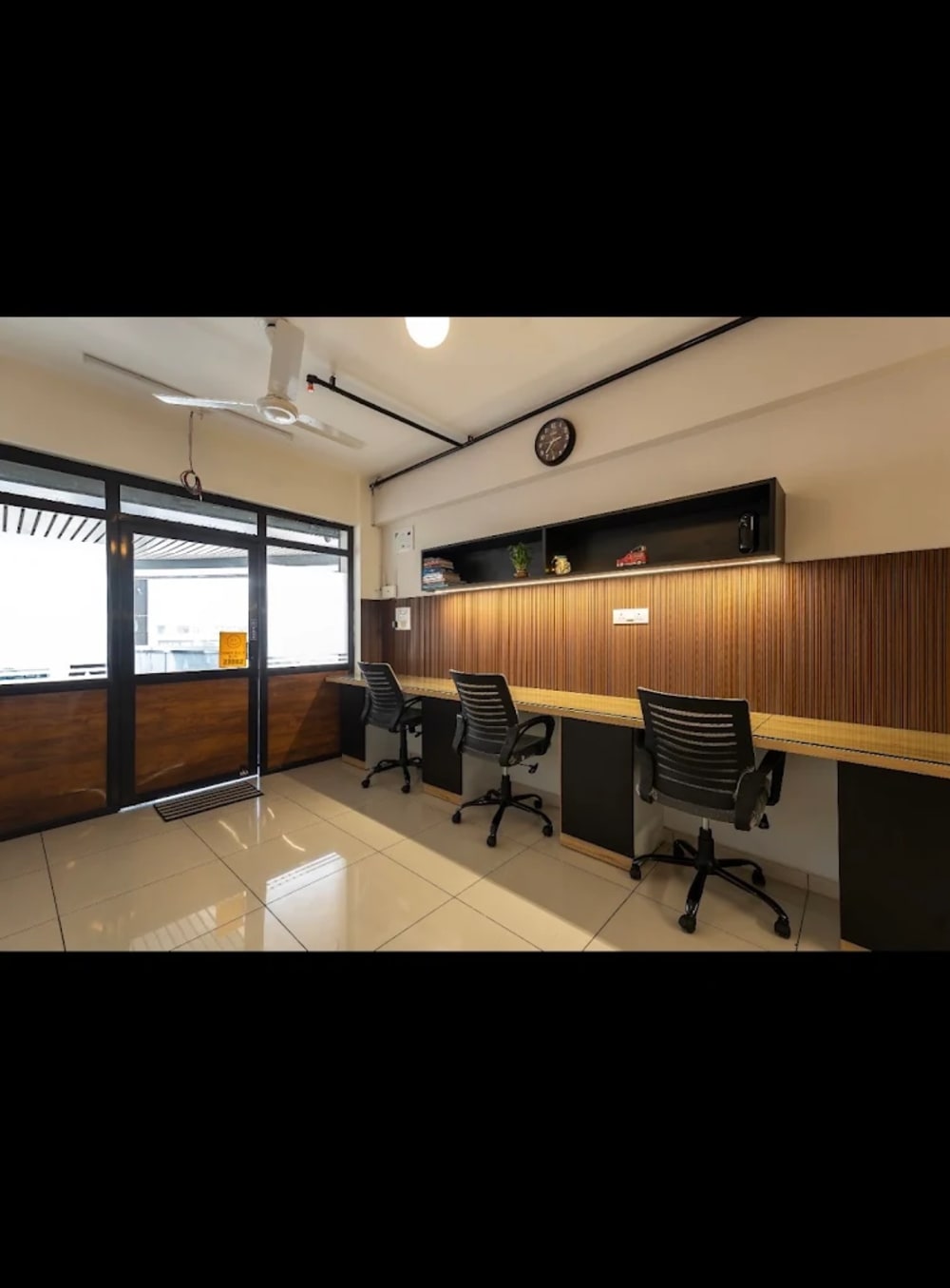FLUiD Coworking Space in manjalpur