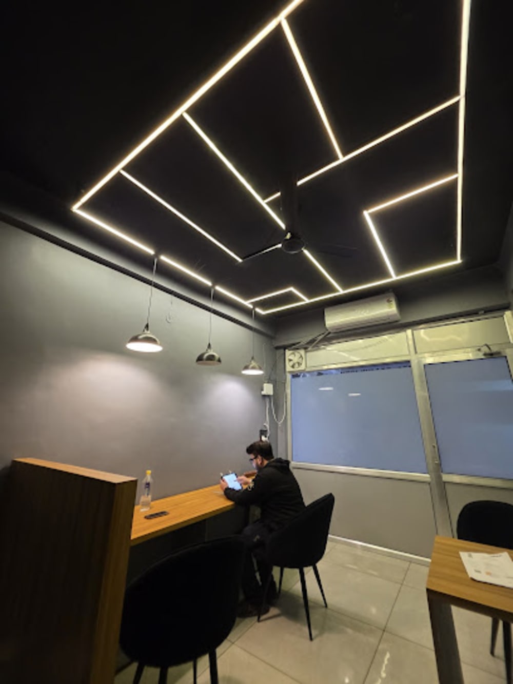 Ratna Coworking Space in south shivaji nagar