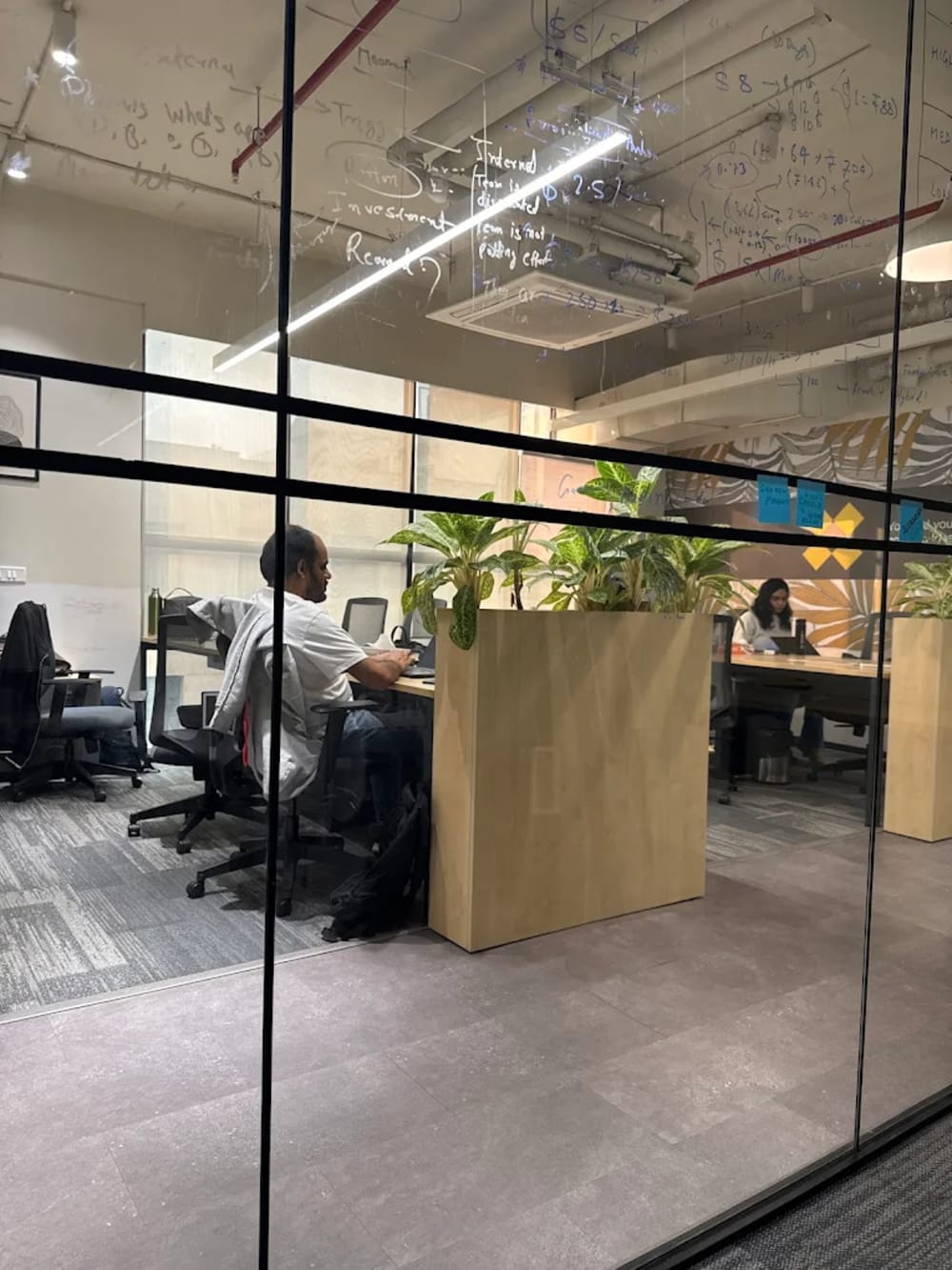 Venture X Silverton Coworking Space in golf course ext road
