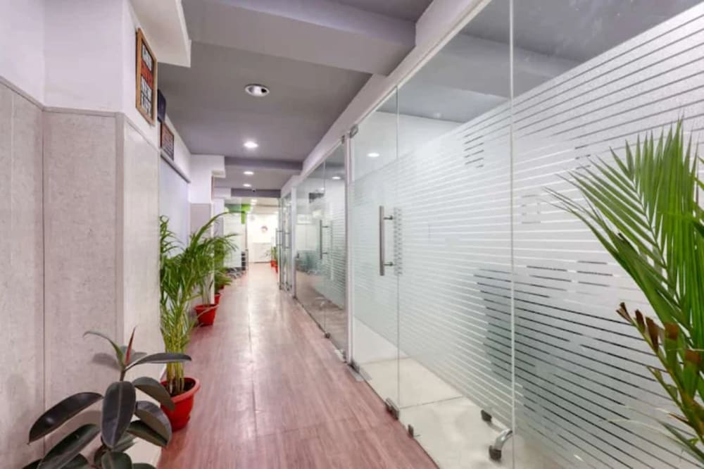 alt.f Coworking Space in golf course ext road