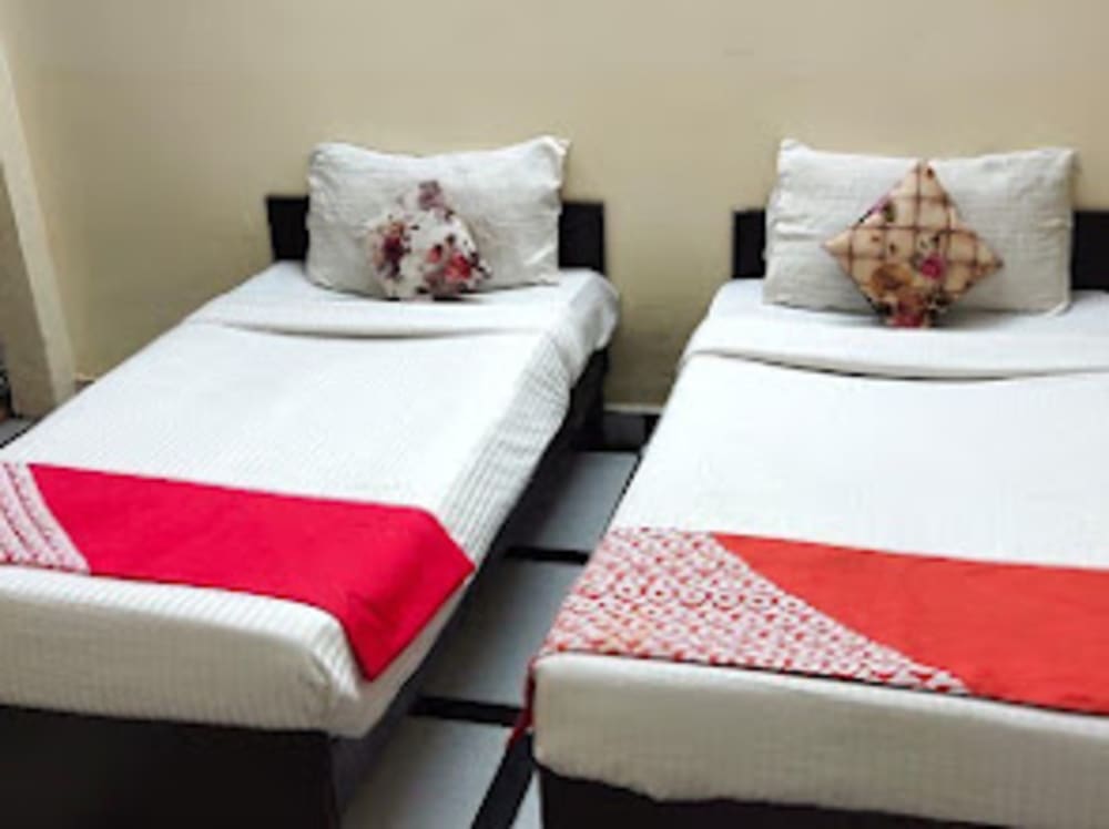 Colive Sector 63 Noida