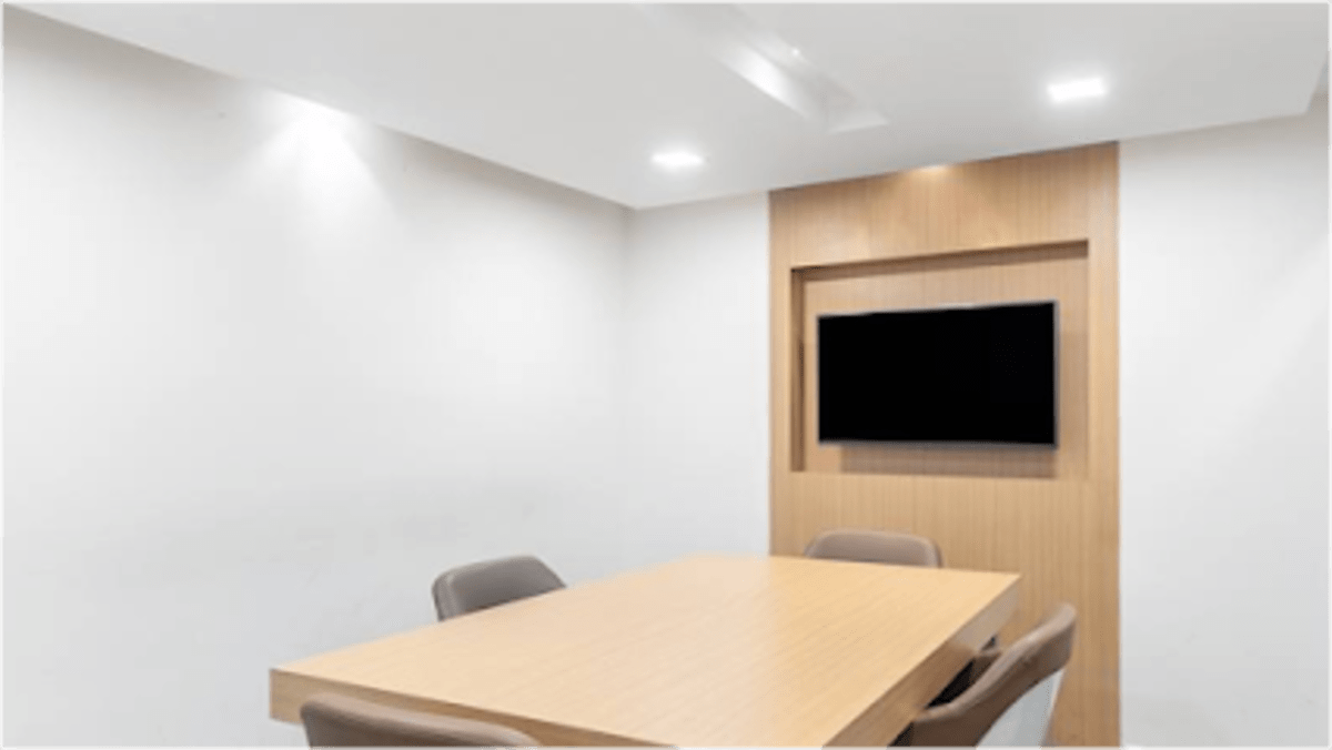 Regus Coworking Space in yeshwant niwas road