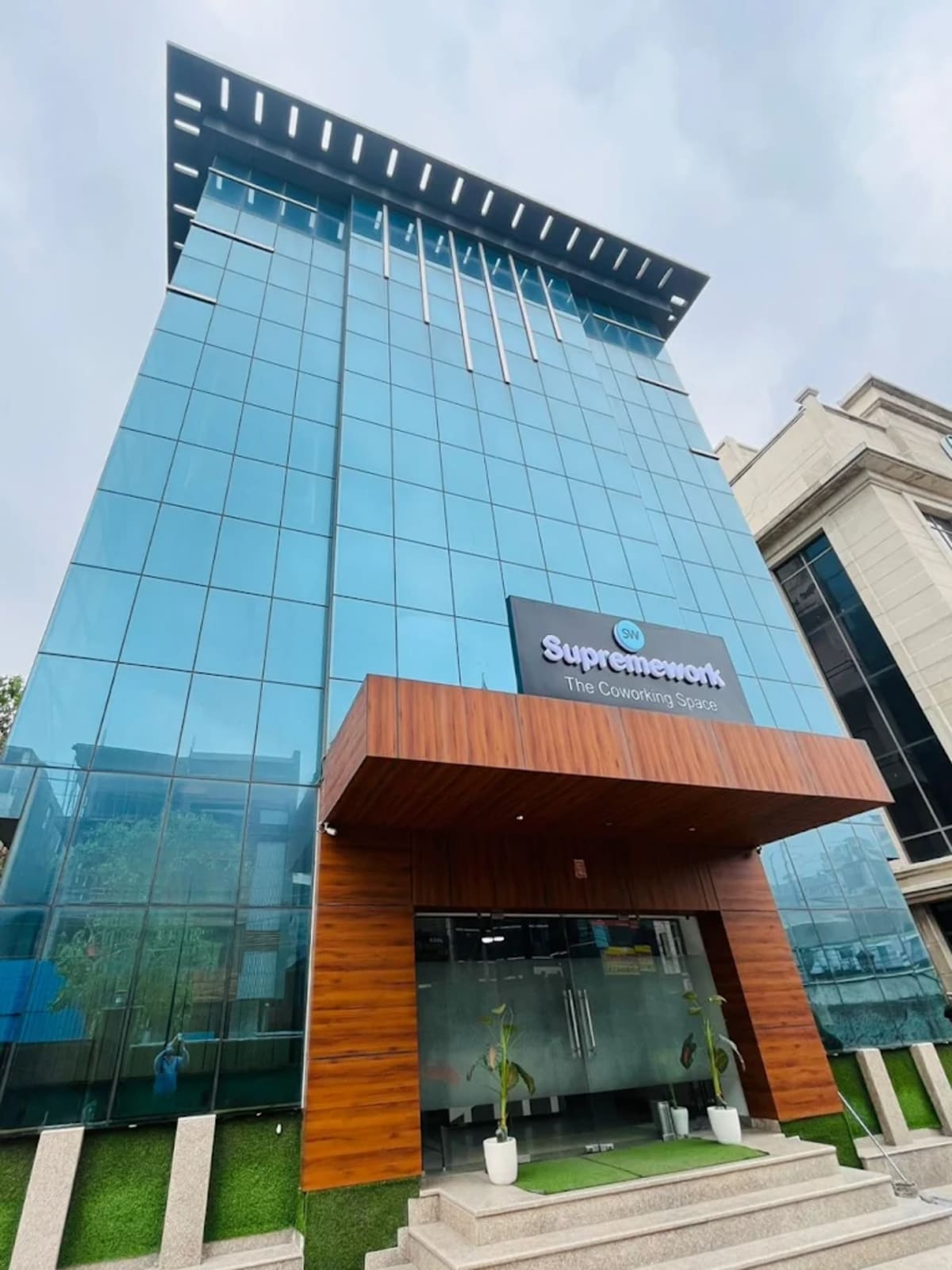 SupremeWork Coworking Space in sector 2