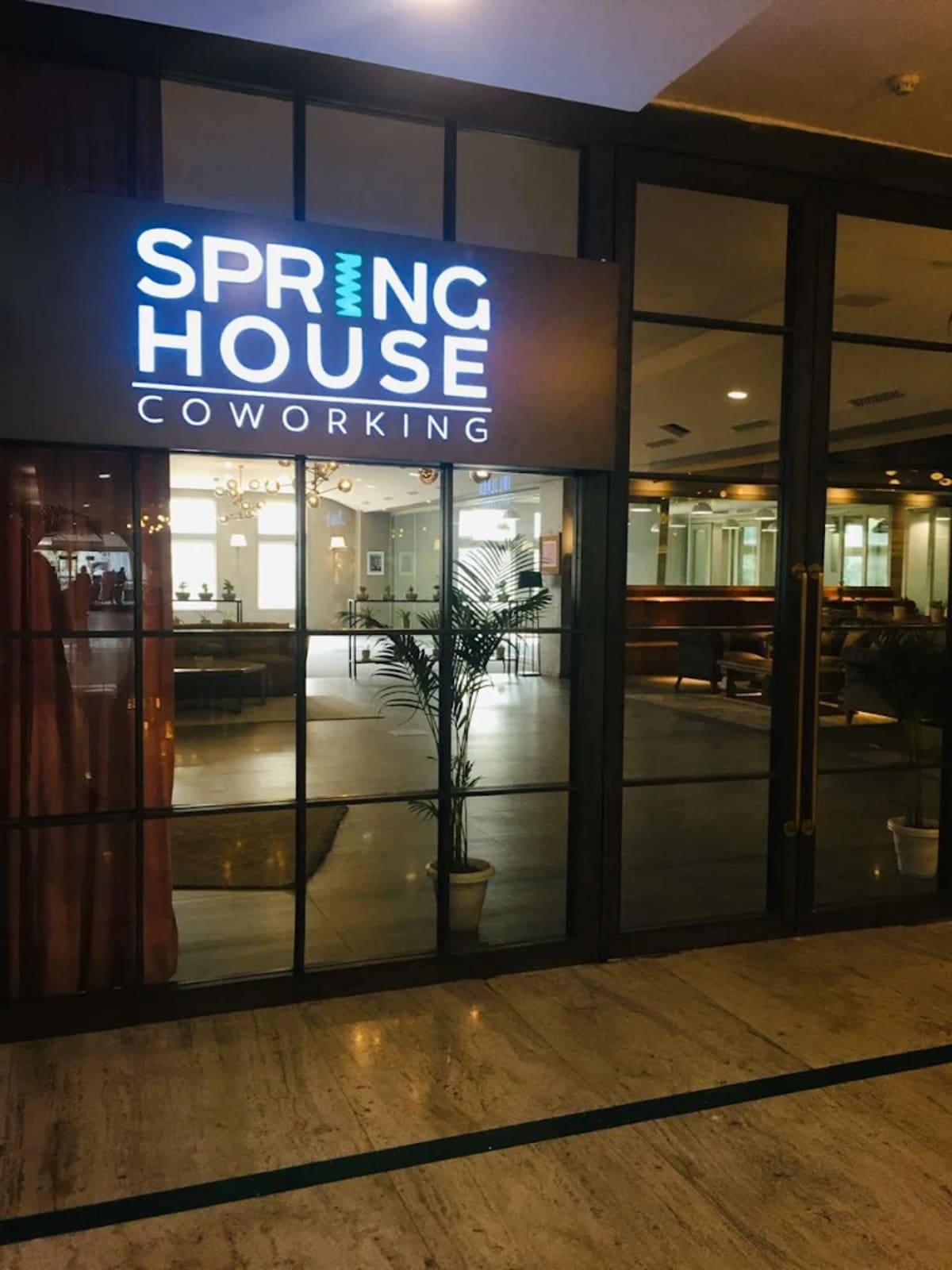 Spring House Coworking Space in dlf phase 1