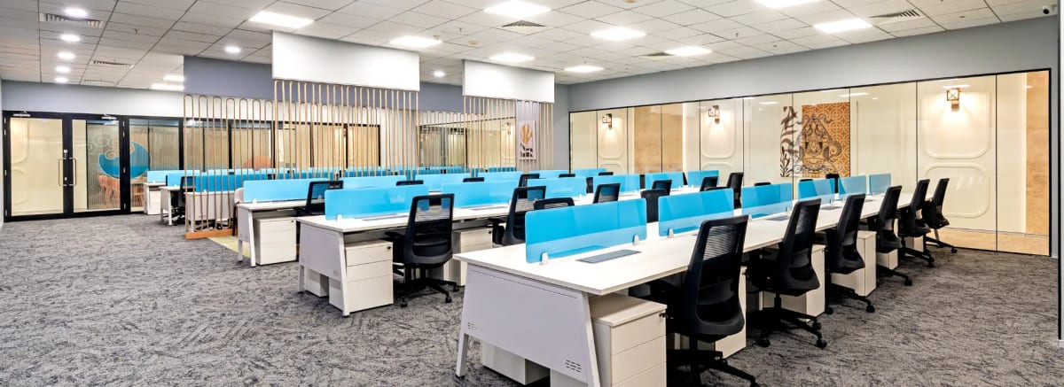 Smartworks DLF Commercial Building Coworking Space in dlf phase 5 — photo 2