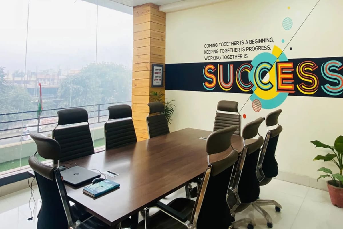 iWORKK COWORKING OFFICE SPACE Coworking Space in sector 16 — photo 4