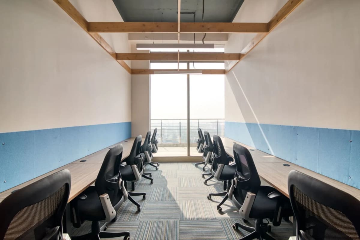AKASA Coworking Platina Heights Coworking Space in sector 62 — photo 4