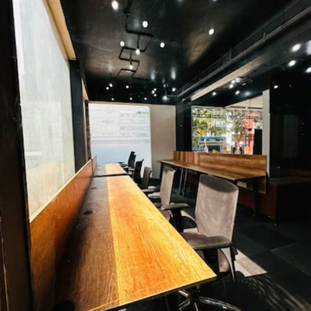 Lakshmi Abundance Co-Working Corporate Hub Coworking Space in seshadripuram — photo 3