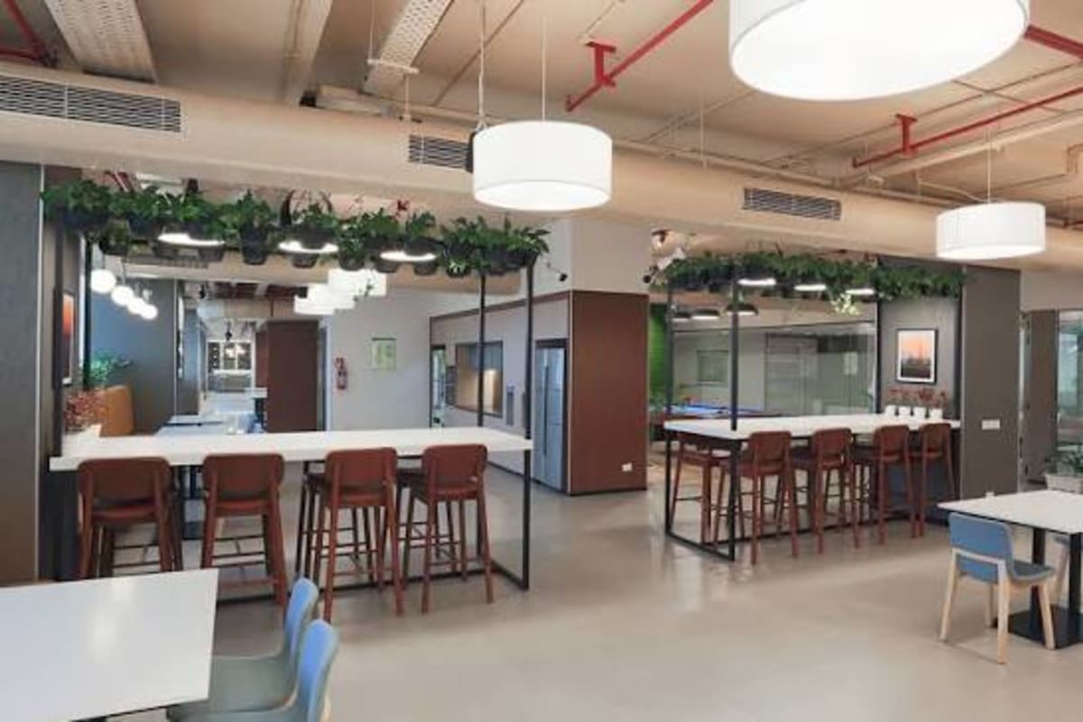 Table Space DLF Coworking Space in dlf cyber city — photo 1