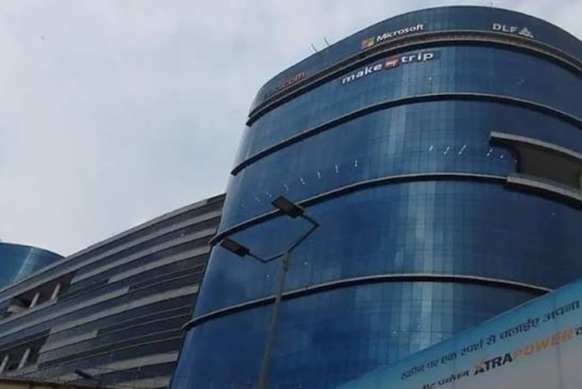 Frontline Business Centre Coworking Space in dlf phase 3 — photo 1