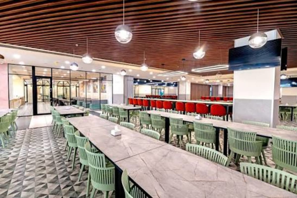Smartworks Coworking Space in dlf phase 5 — photo 2