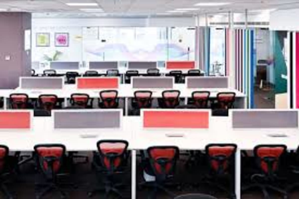 Powerstation Coworking Space in golf course ext road — photo 5