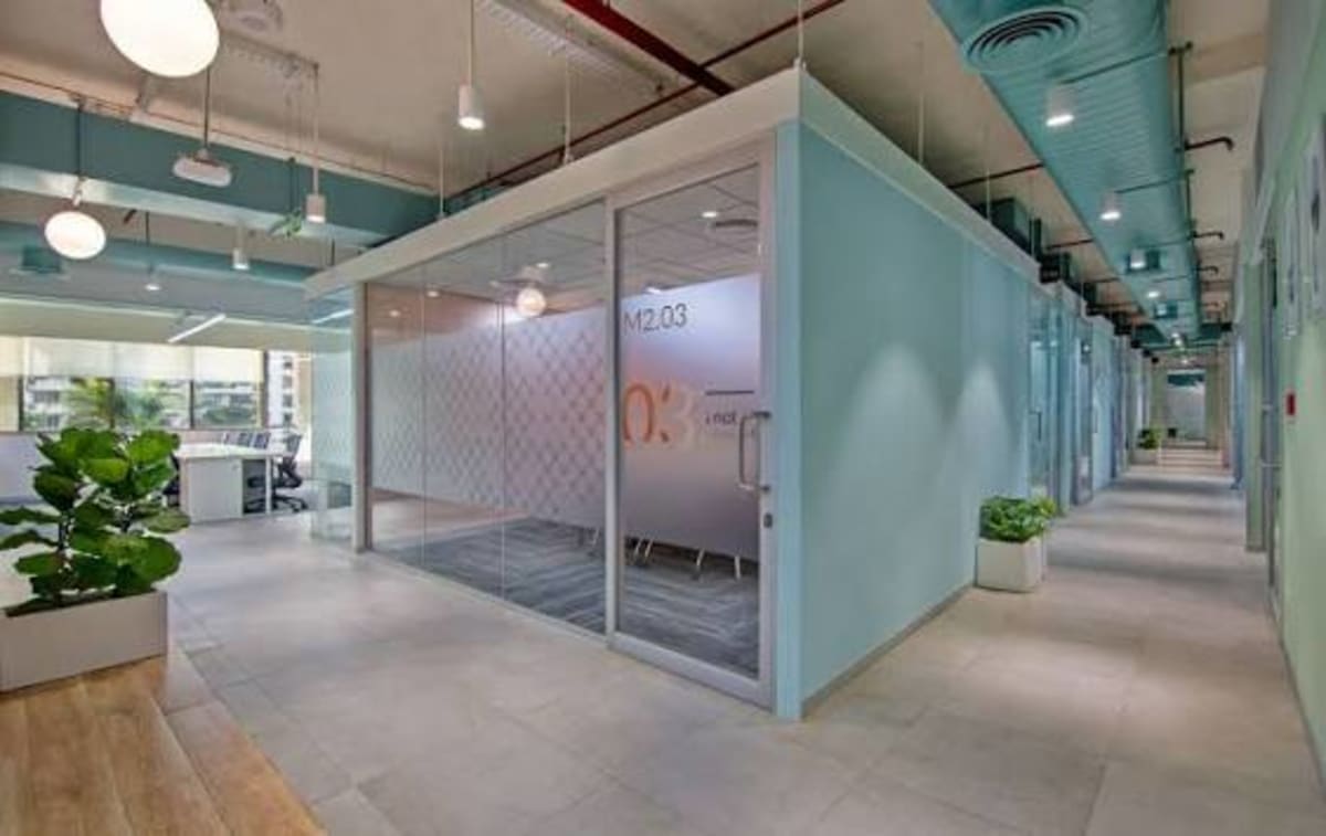 Goflex offices Coworking Space in golf course ext road — photo 2
