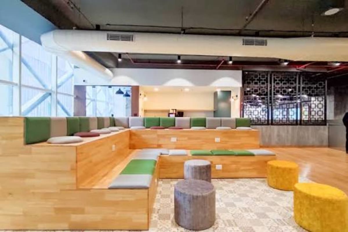 India Accelerator Coworking Space in golf course ext road — photo 3