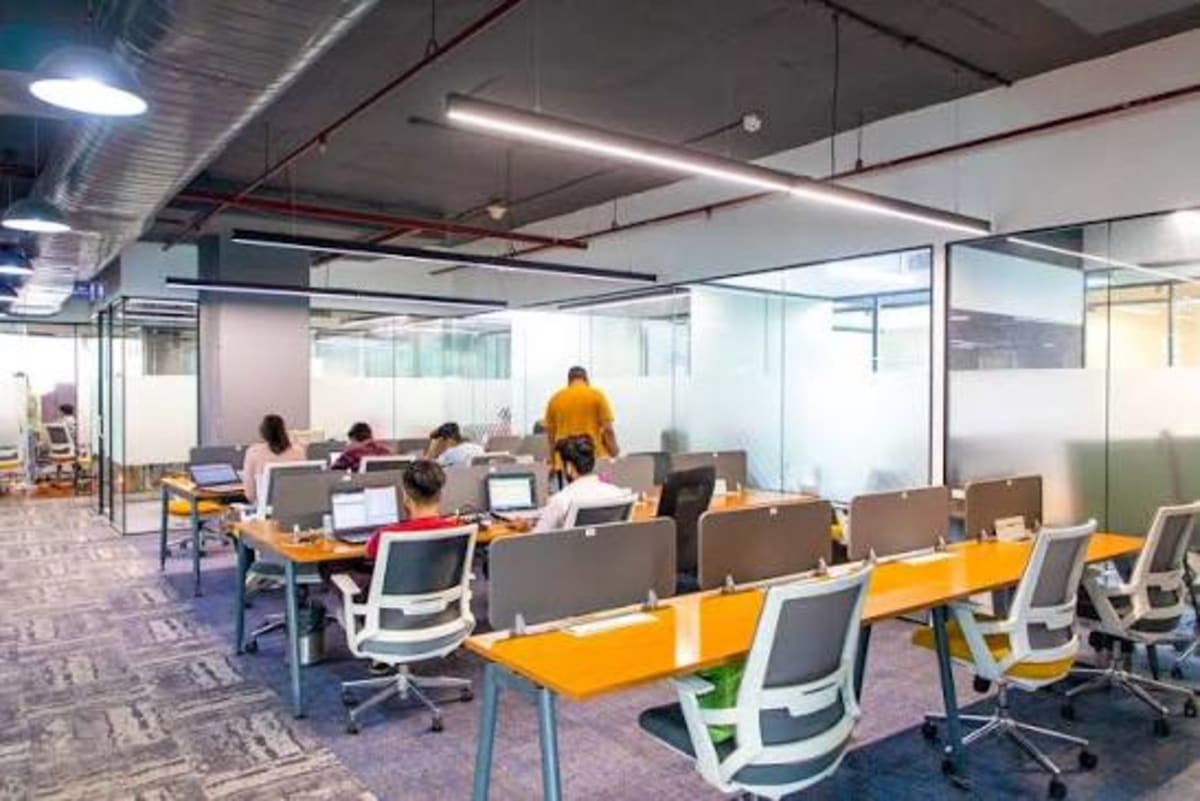 Co-offiz Coworking Space in golf course ext road — photo 3