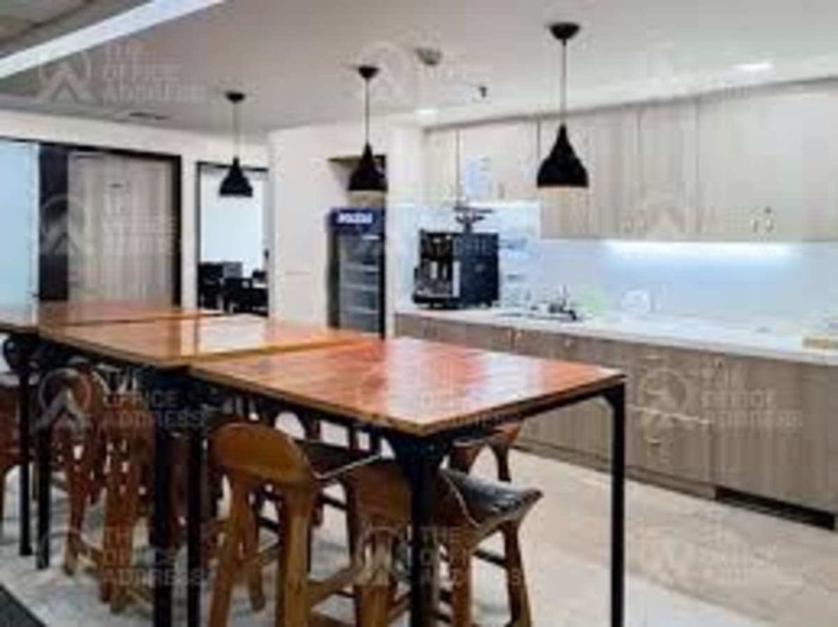 Regus - Delhi Rectangle Coworking Space in pushp vihar — photo 2
