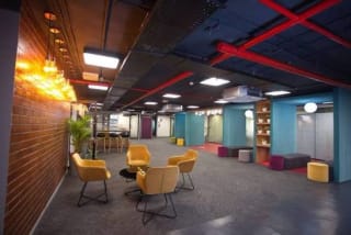 Spacyes Coworking Space in kandivali west thumbnail 4