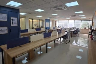 Spacyes Coworking Space in kandivali west thumbnail 3