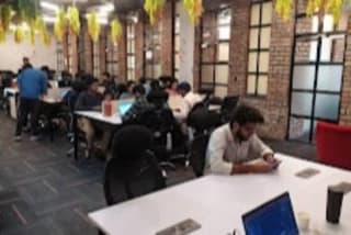 Coworkkeys Coworking Space in golf course ext road thumbnail 6